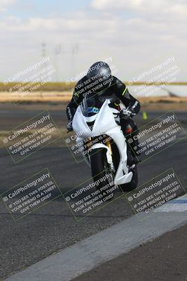 media/Nov-03-2024-TrackDaz (Sun) [[44580f4982]]/B Group/1220pm (Wheelie Bump)/